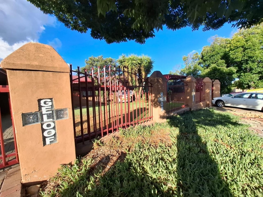 4 Bedroom Property for Sale in Uitsig Free State